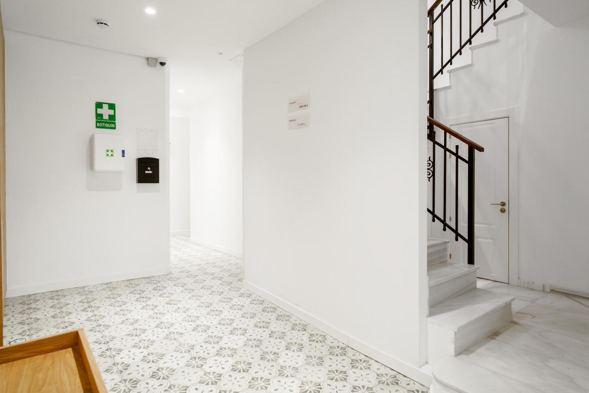 Limehome Malaga Calle Victoria Exteriér fotografie