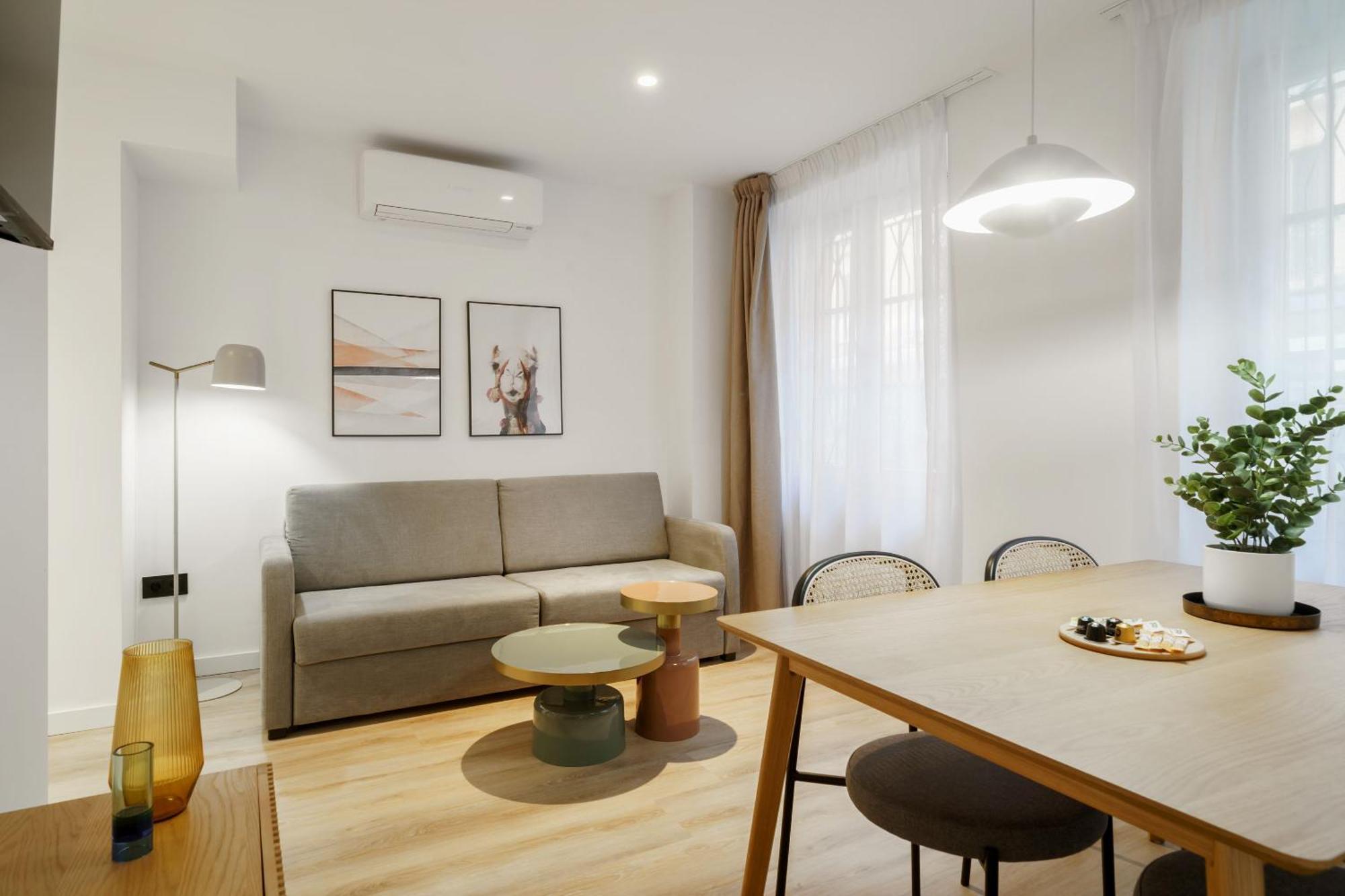 Limehome Malaga Calle Victoria Exteriér fotografie